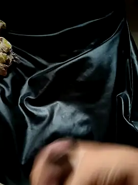 Snapshot of Village_0boy chatting on October 6, 2025, 10:05 am Village 0boy online show from October 6, 2025, 10:05 am