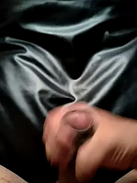 Snapshot of Village_0boy chatting on October 9, 2025, 10:16 am Village 0boy online show from October 9, 2025, 10:16 am