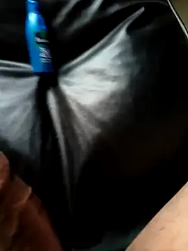 Snapshot of Village_0boy chatting on September 18, 2025, 11:13 am Village 0boy online show from September 18, 2025, 11:13 am