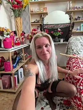 DirtyMargaret online show from June 4, 2026, 2:00 pm