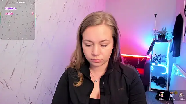 holly xglam online show from March 20, 2026, 8:10 pm