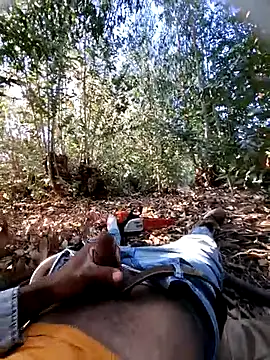 calientoboy online show from February 21, 2025, 12:49 pm