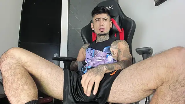 Snapshot of sergiio_mesa27 chatting on December 5, 2025, 12:15 pm sergiio mesa27 online show from December 5, 2025, 12:15 pm