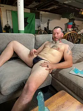 bongripingclitlicker online show from April 16, 2026, 3:40 am