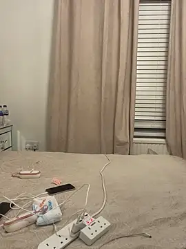 IrishTeenBarbie69 online show from October 17, 2025, 9:38 pm