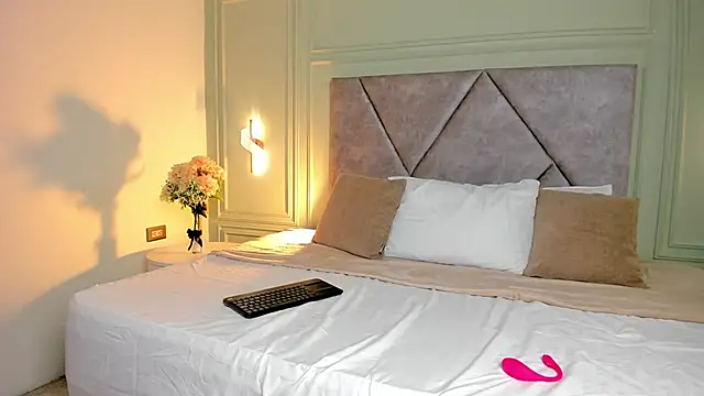 Snapshot of _Miss_Kimm chatting on December 1, 2025, 11:44 am Miss Kimm online show from December 1, 2025, 11:44 am