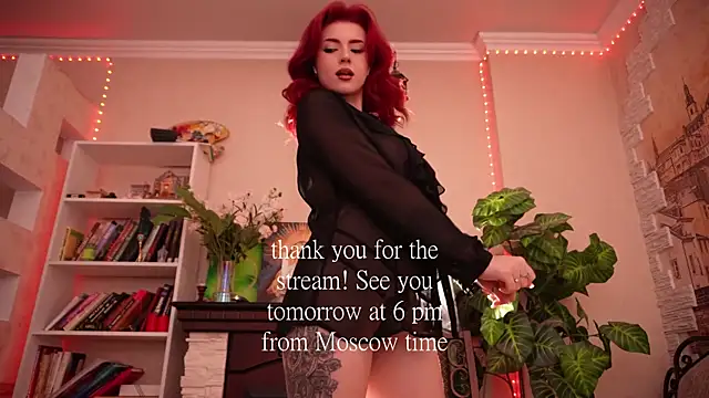 Chriss Fox online show from December 13, 2025, 8:04 pm