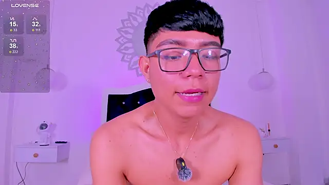 Snapshot of CodyTwink chatting on February 9, 2026, 2:15 pm CodyTwink online show from February 9, 2026, 2:15 pm