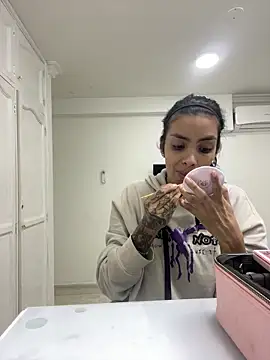 DeuxGold online show from February 7, 2026, 3:03 am