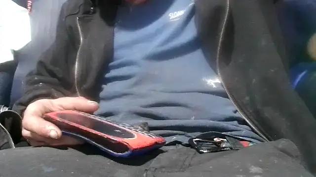 robeaulieu02 online show from February 7, 2025, 5:31 am