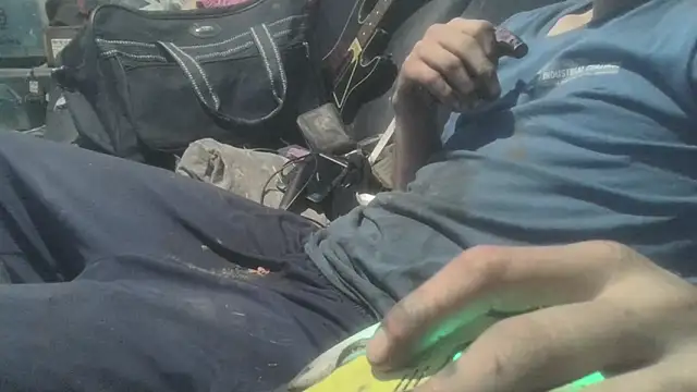 robeaulieu02 online show from October 12, 2025, 2:29 pm