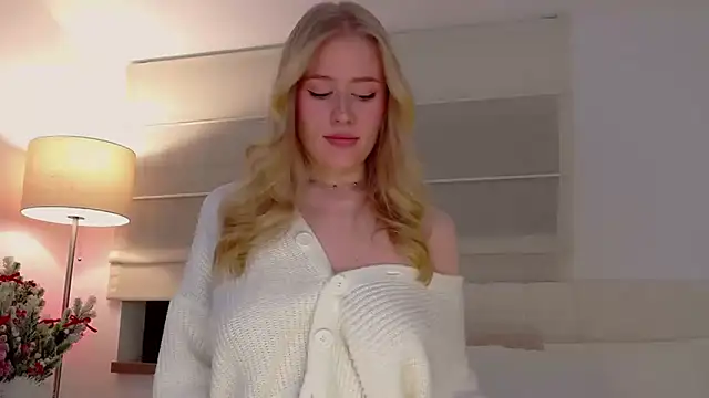 Snapshot of JuliaJaee chatting on January 6, 2026, 6:01 pm JuliaJaee online show from January 6, 2026, 6:01 pm