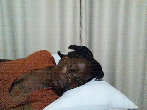 Snapshot of ara_bella chatting on November 5, 2025, 4:10 pm ara bella online show from November 5, 2025, 4:10 pm