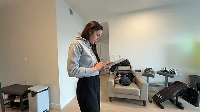 NattyFierros online show from April 15, 2026, 8:20 pm