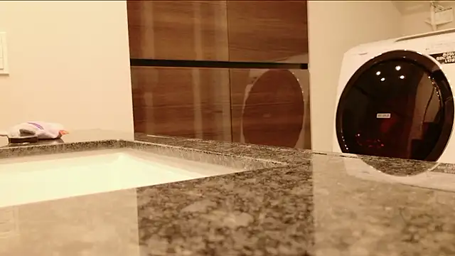 Snapshot of ManaMi-maru chatting on October 29, 2025, 1:10 pm ManaMi-maru online show from October 29, 2025, 1:10 pm