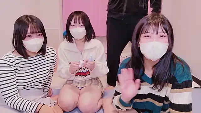 Snapshot of ManaMi-maru chatting on January 7, 2026, 11:15 am ManaMi-maru online show from January 7, 2026, 11:15 am