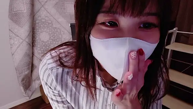 Snapshot of ManaMi-maru chatting on October 15, 2025, 11:51 am ManaMi-maru online show from October 15, 2025, 11:51 am