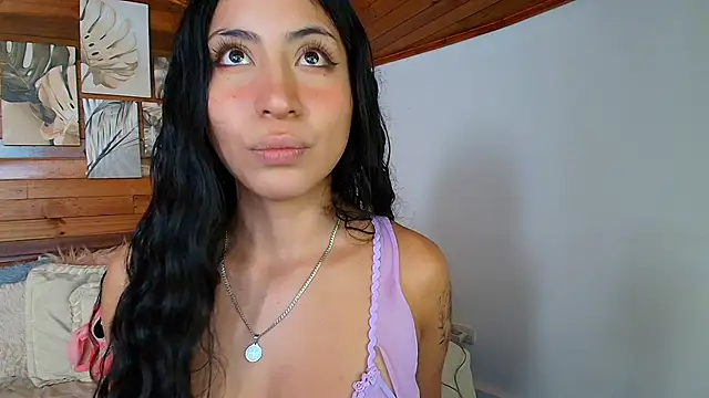 amber curly online show from February 23, 2026, 9:26 pm