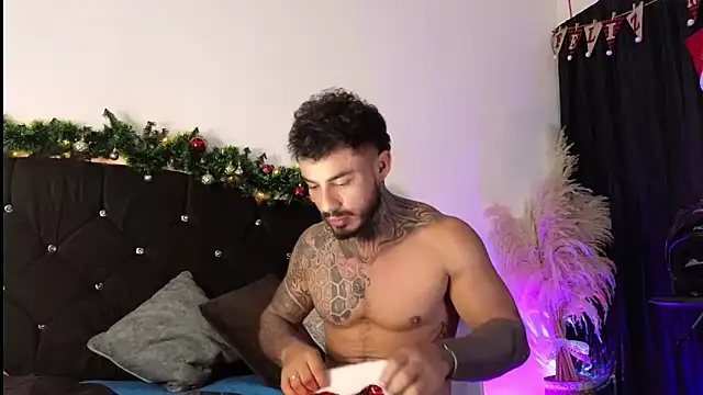 Snapshot of john_cartter1 chatting on November 14, 2025, 11:03 am john cartter1 online show from November 14, 2025, 11:03 am