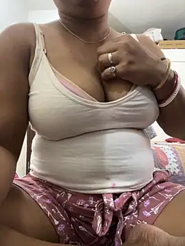 Snapshot of Nancy-22 chatting on October 31, 2025, 10:23 am Nancy-22 online show from October 31, 2025, 10:23 am