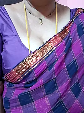 ananya956 online show from April 15, 2026, 1:26 pm