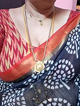 ananya956 online show from April 19, 2026, 1:17 am