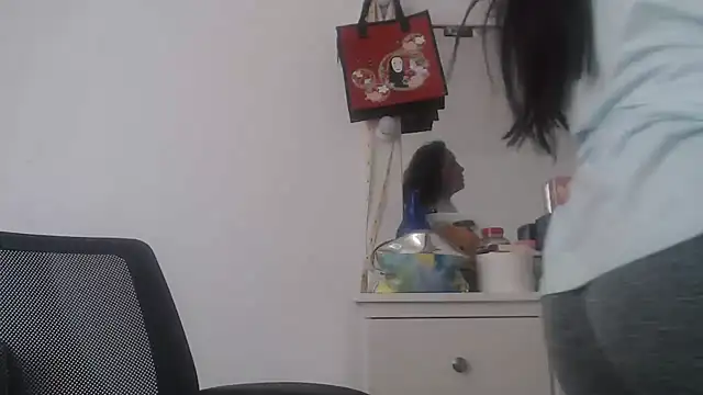 naughthyany16 online show from March 21, 2025, 9:12 pm