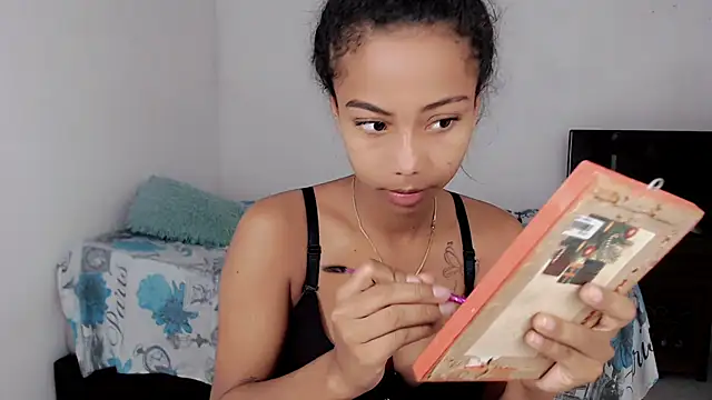 Snapshot of jasmin_brunette_ chatting on November 25, 2025, 12:27 pm jasmin brunette online show from November 25, 2025, 12:27 pm