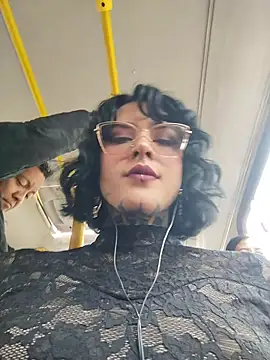 taaylor33 online show from February 8, 2026, 7:22 pm