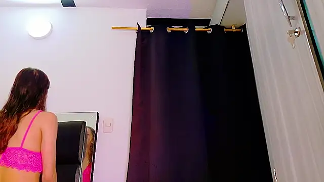 scarlet-jonesx online show from July 27, 2026, 11:23 pm