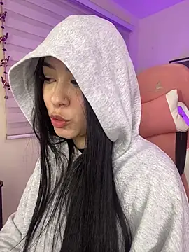 Snapshot of Starliee__ chatting on October 21, 2025, 11:59 pm Starliee online show from October 21, 2025, 11:59 pm