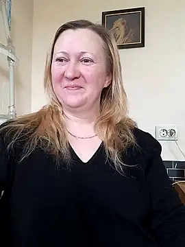 Snapshot of blondyaguar chatting on November 15, 2025, 9:46 am blondyaguar online show from November 15, 2025, 9:46 am