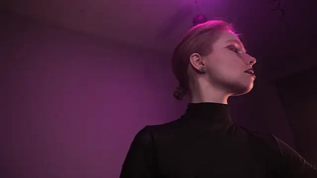 ginger hugs online show from January 18, 2026, 10:02 pm