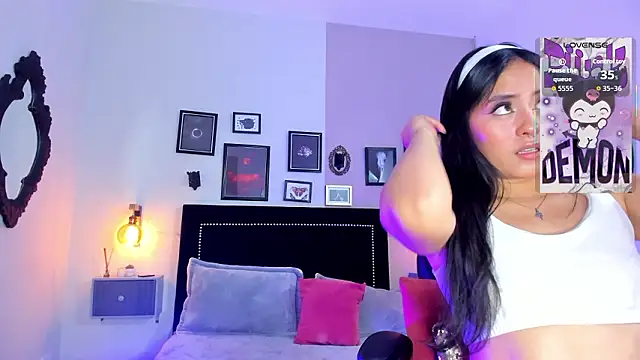 Chloe fischer  online show from February 27, 2026, 3:12 pm