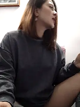 Snapshot of LisbethMoore_ chatting on February 22, 2025, 2:39 am LisbethMoore online show from February 22, 2025, 2:39 am