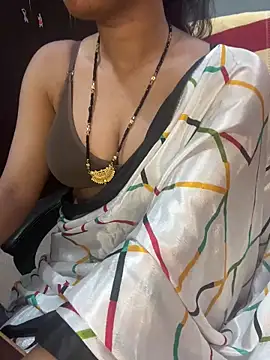 Snapshot of Spicy_sari_girl chatting on March 19, 2025, 12:01 pm Spicy sari girl online show from March 19, 2025, 12:01 pm