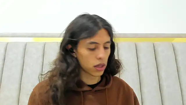 FreyaMoller online show from March 17, 2026, 7:17 pm