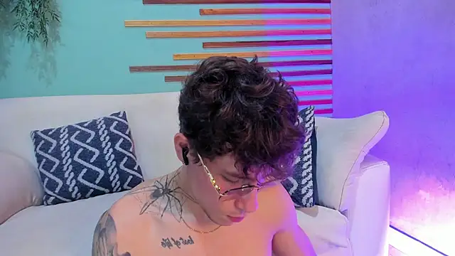 french sexx online show from November 28, 2025, 8:09 pm