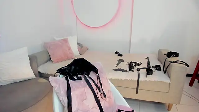 RACHEL EV online show from February 27, 2025, 2:46 am