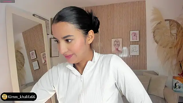 Snapshot of Kimm_khalifa chatting on March 10, 2025, 9:40 pm Kimm khalifa online show from March 10, 2025, 9:40 pm