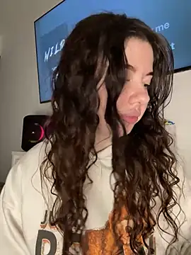 Kimi Ass online show from November 22, 2025, 1:04 am