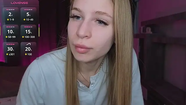 Elis Fox online show from March 20, 2026, 5:08 am