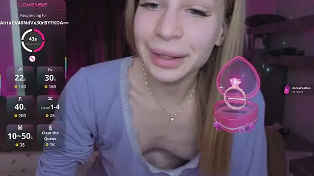 Elis Fox online show from April 6, 2026, 11:11 am