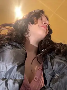 Snapshot of Times__Square chatting on February 4, 2025, 5:21 am Times Square online show from February 4, 2025, 5:21 am