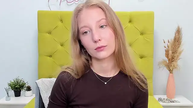 LolaWilsons online show from April 17, 2026, 6:16 am