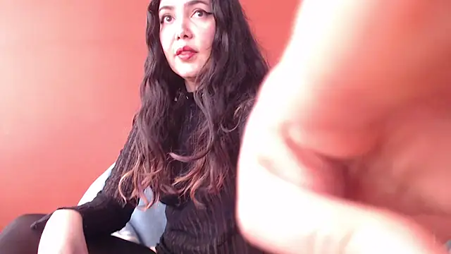 Freyja eter online show from February 7, 2026, 8:17 pm