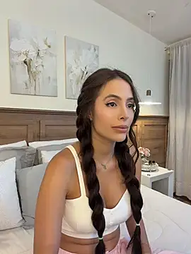 Snapshot of Amber_Rush_ chatting on July 6, 2026, 10:23 pm Amber Rush online show from July 6, 2026, 10:23 pm