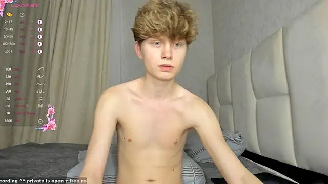 christian di0r online show from December 18, 2025, 7:29 pm