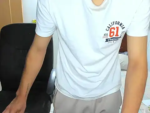 Chandler ken online show from November 26, 2025, 1:16 am