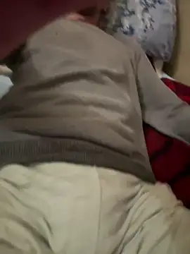 Snapshot of bigboy30X chatting on December 15, 2025, 11:42 pm bigboy30X online show from December 15, 2025, 11:42 pm